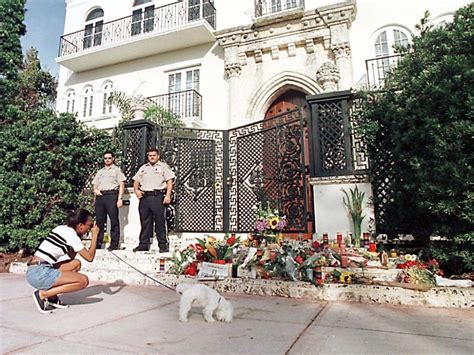 gianni versace muerte fotos|gianni versace killed by.